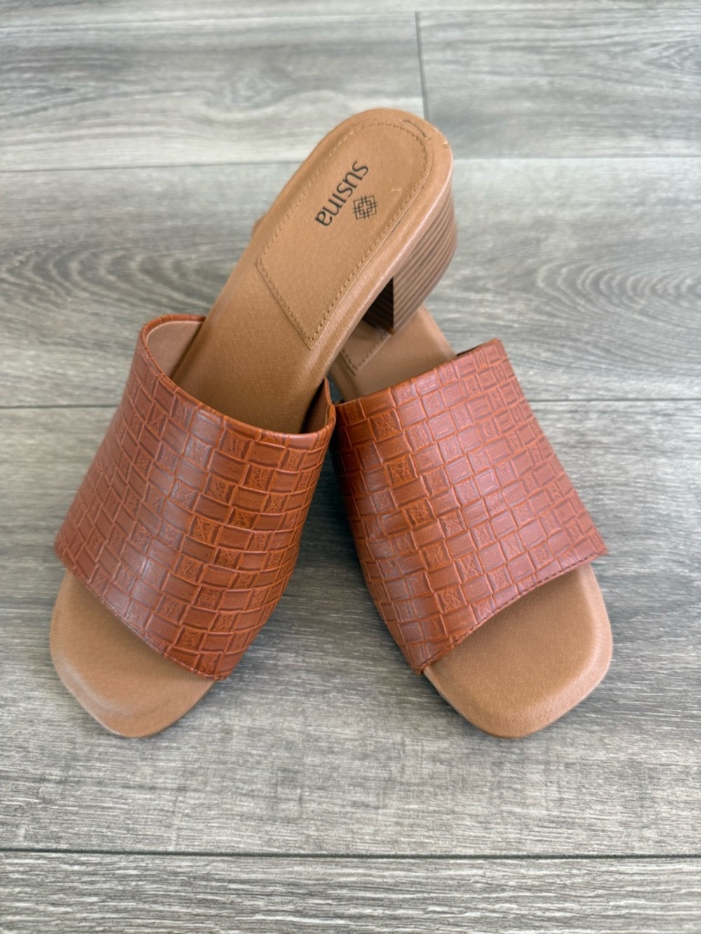 Susina Rust Brown Croc-Embossed Wide Band Miriam Slide Sandals